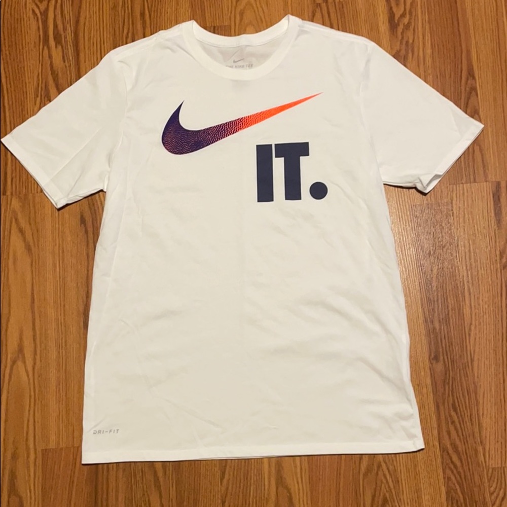 Nike Dri-Fit T-Shirt